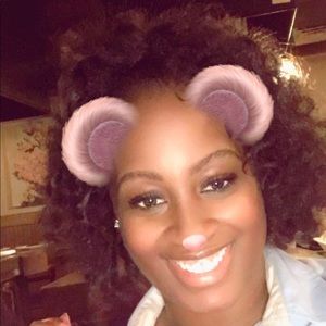 Meet your Posher, Markitta